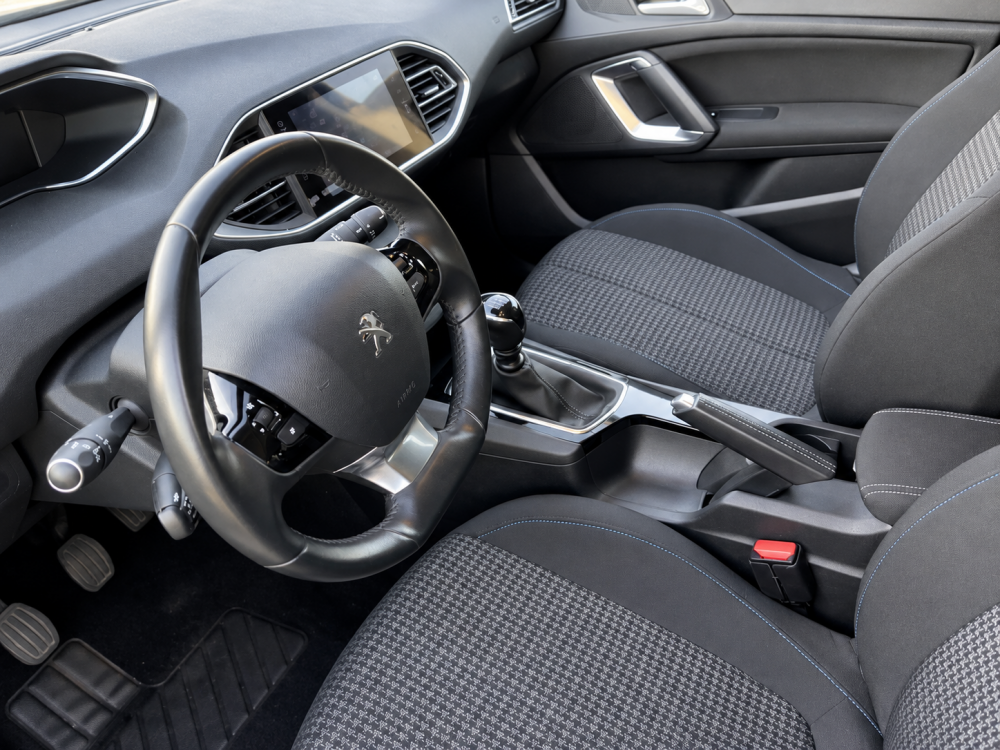 peugeot-308-sw-2020-diesel-1499cc