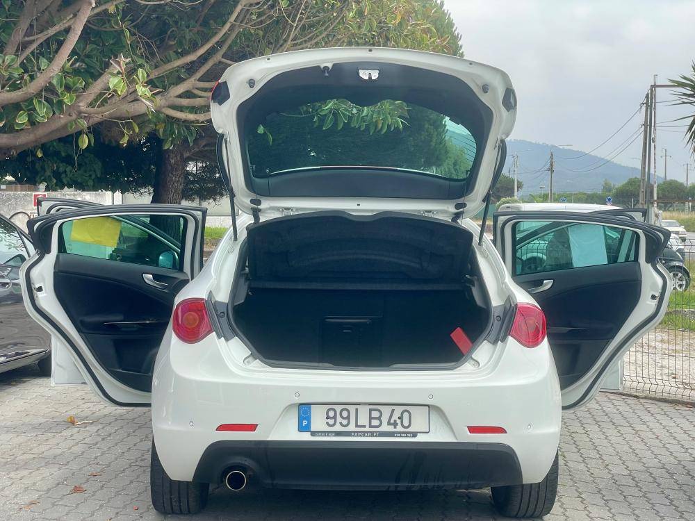 alfa-romeo-giulietta-2010-diesel-1598cc