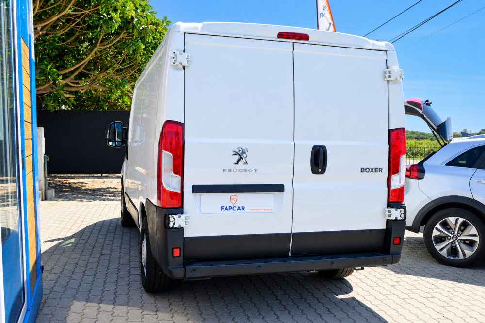 peugeot-boxer-2020-diesel-2179cc