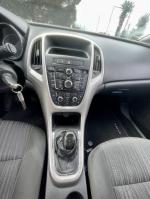 opel-astra-caravan-2011-diesel-1248cc