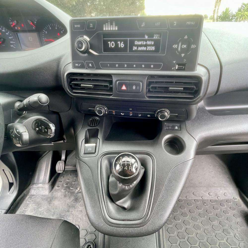 peugeot-partner-2020-diesel-1499cc