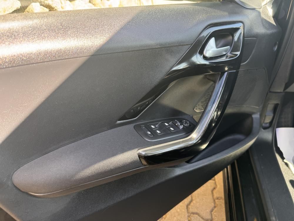 peugeot-208-2019-gasolina-1199cc