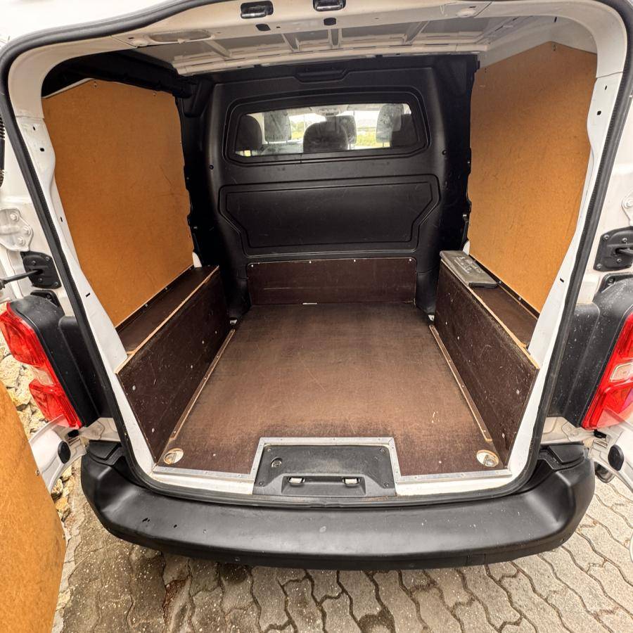 peugeot-expert-2020-diesel-1499cc