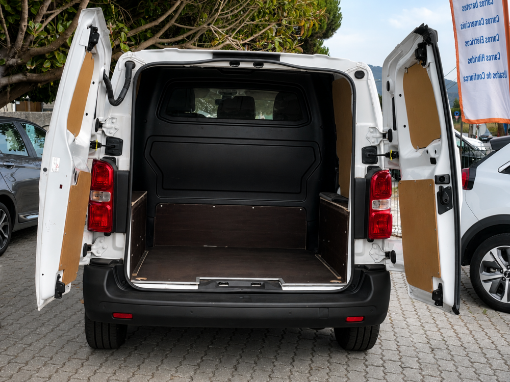 peugeot-expert-2020-diesel-1499cc