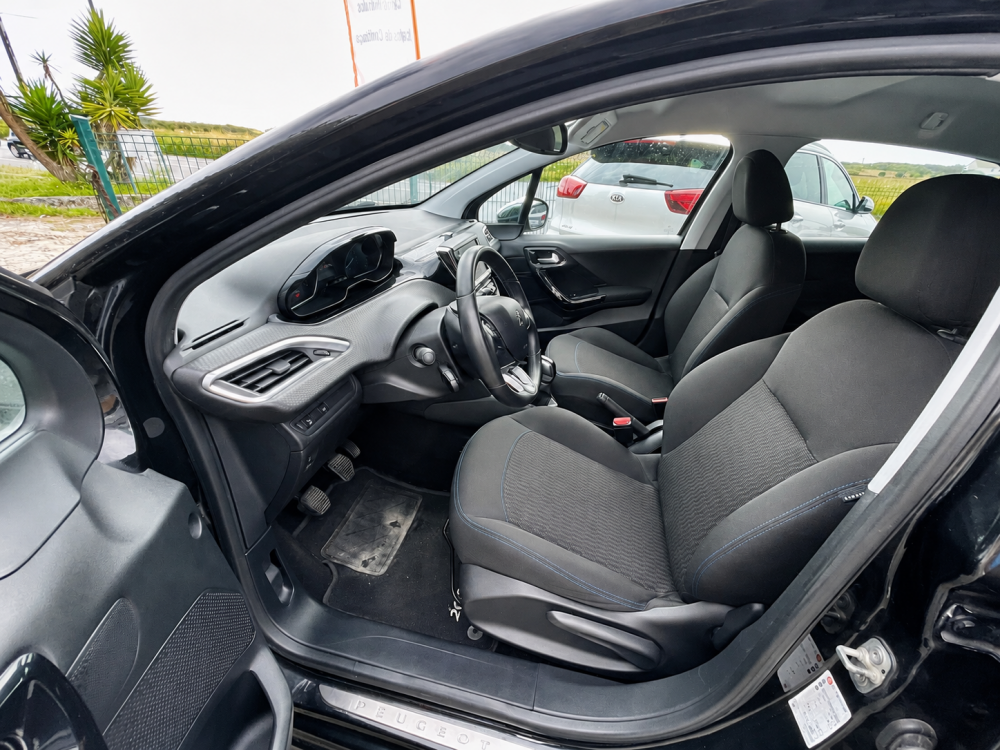peugeot-208-2019-gasolina-1199cc