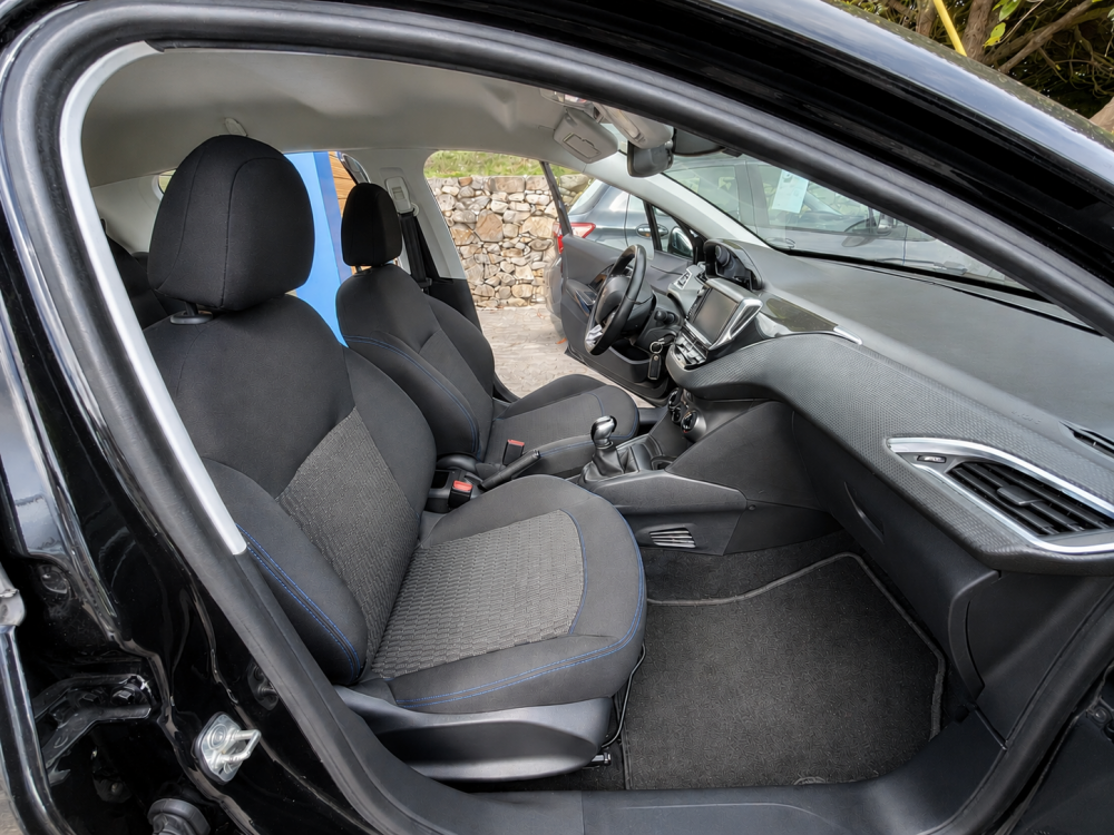 peugeot-208-2019-gasolina-1199cc
