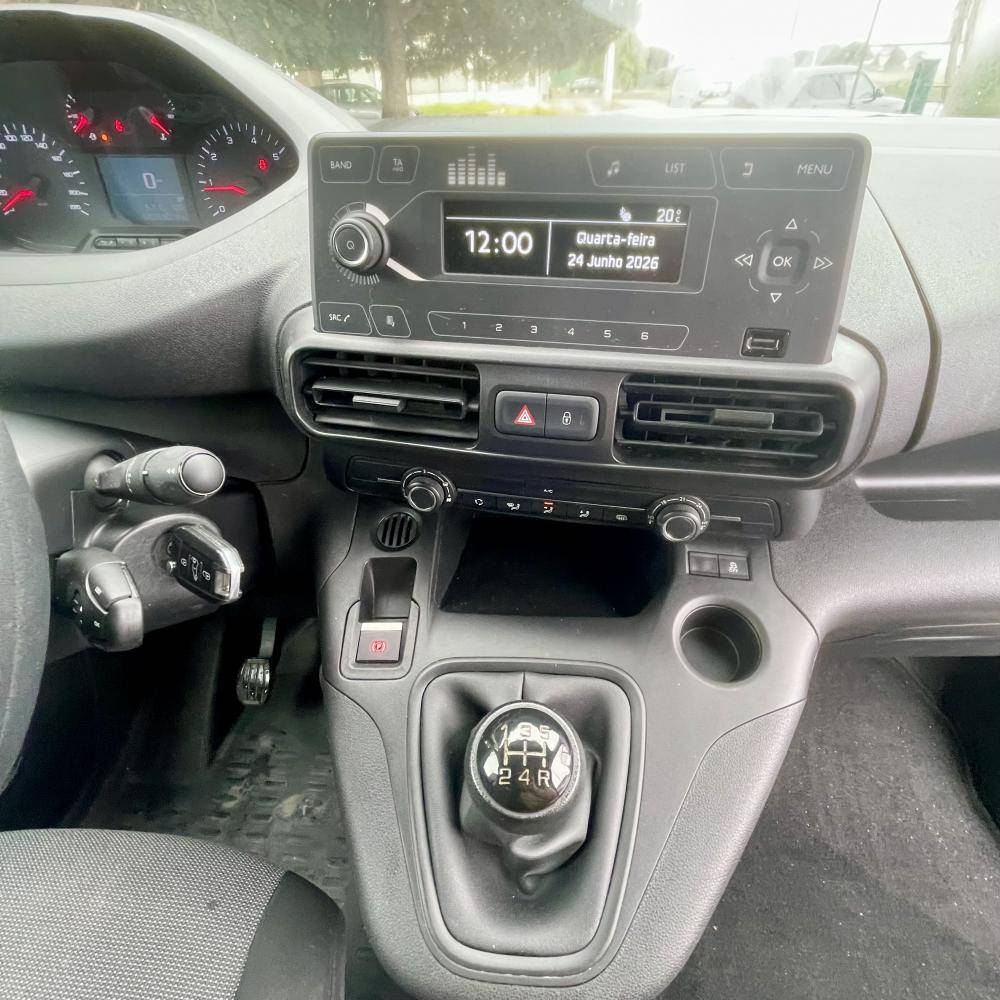 peugeot-partner-2019-diesel-1560cc