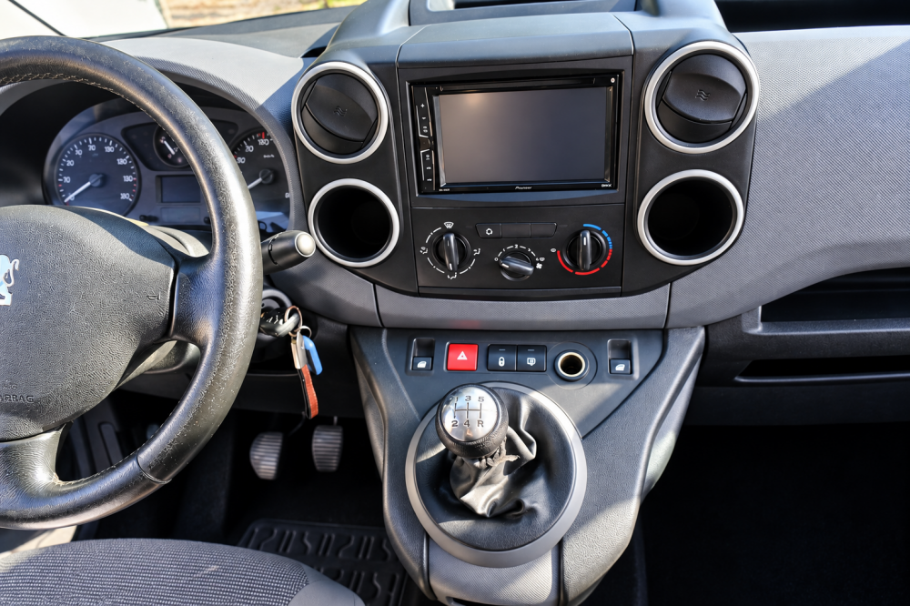 peugeot-partner-2009-diesel-1560cc