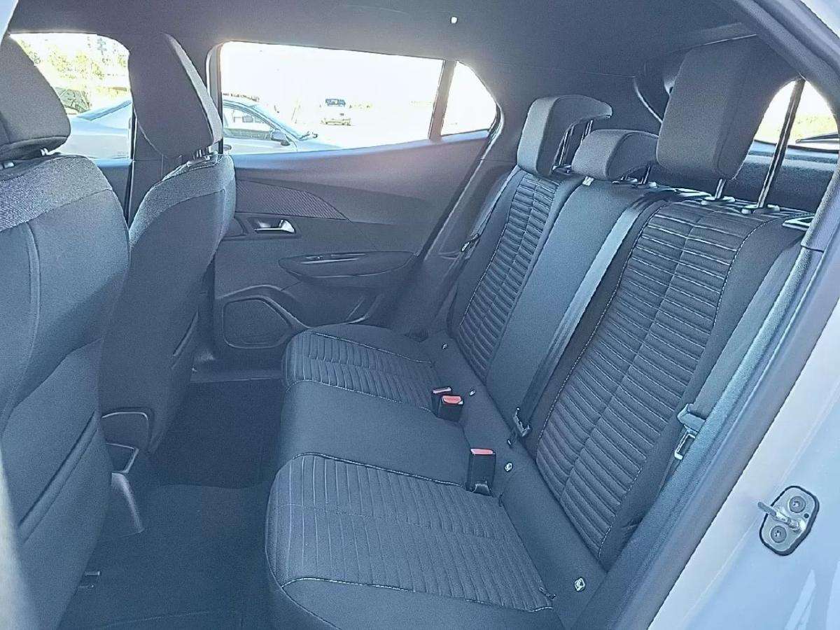 peugeot-2008-2024-gasolina-1199cc
