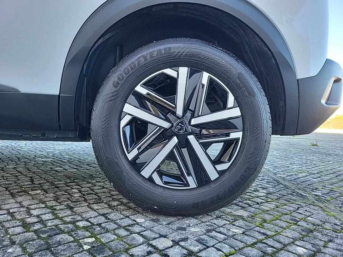 peugeot-2008-2024-gasolina-1199cc