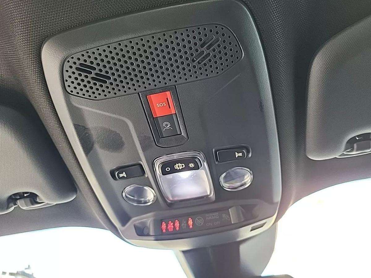 peugeot-2008-2024-gasolina-1199cc