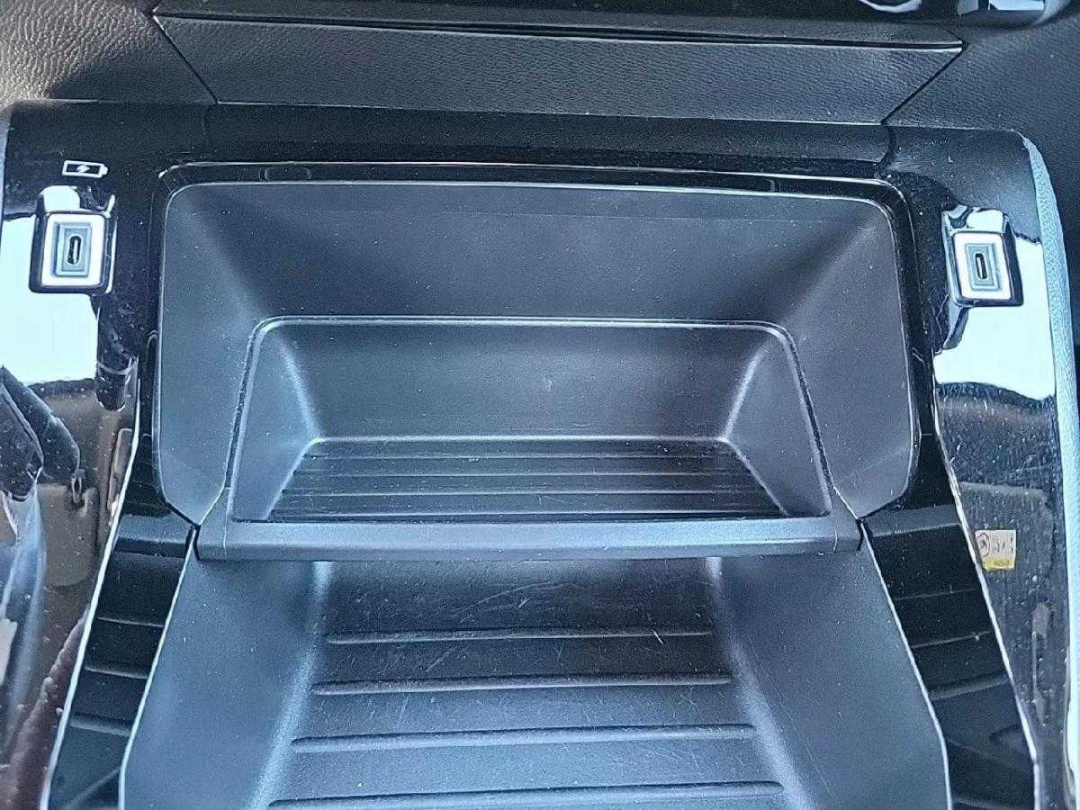 peugeot-2008-2024-gasolina-1199cc