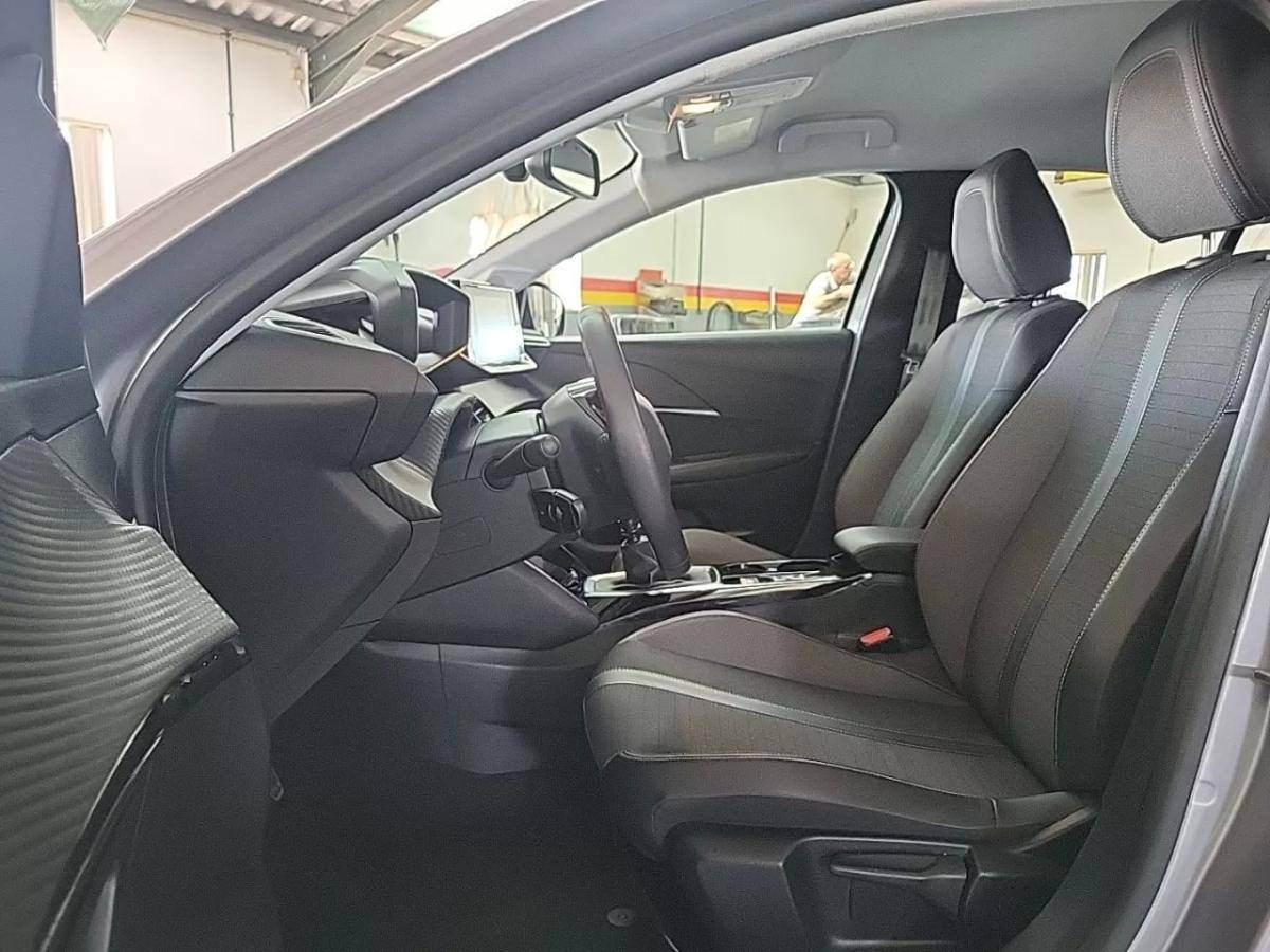 peugeot-208-2022-gasolina-1199cc