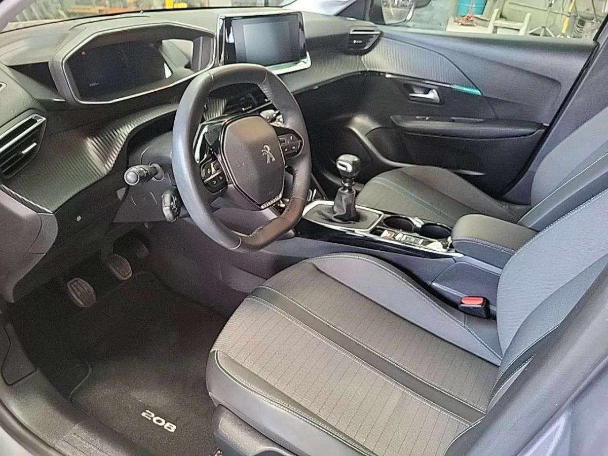 peugeot-208-2022-gasolina-1199cc