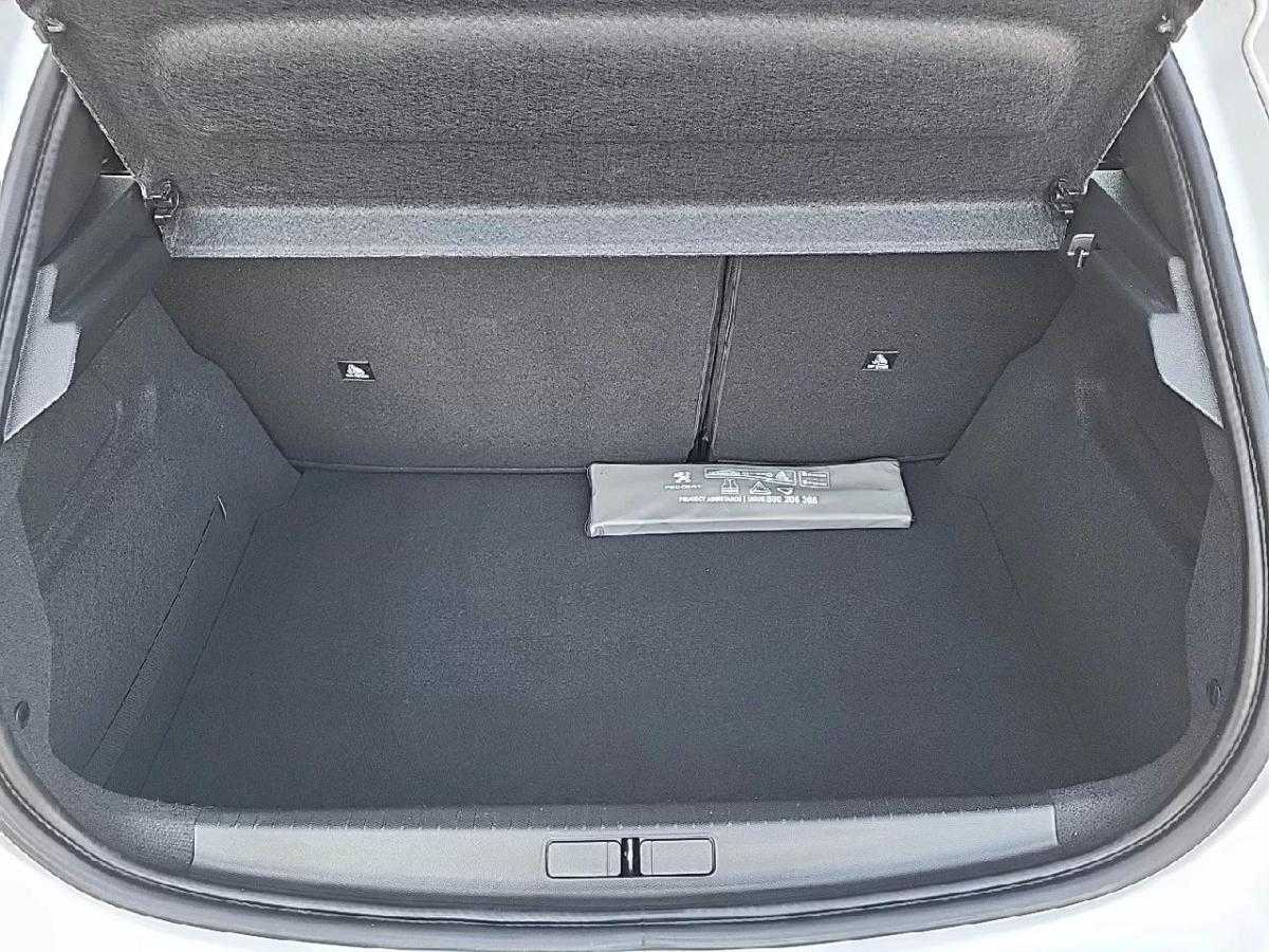 peugeot-208-2022-gasolina-1199cc