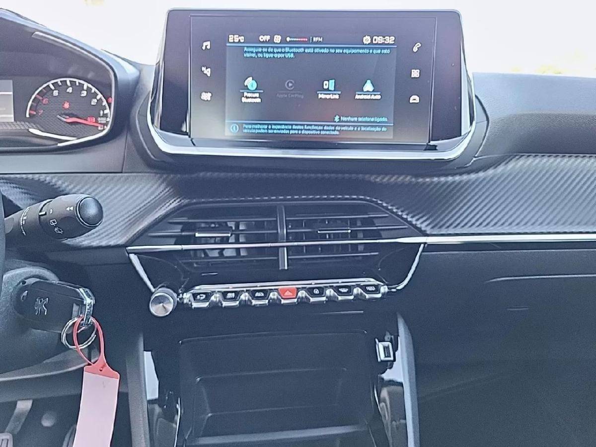 peugeot-208-2022-gasolina-1199cc