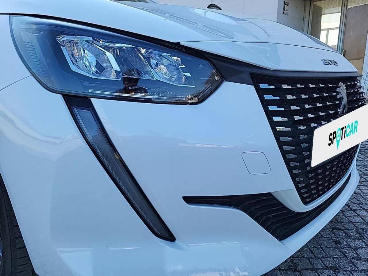peugeot-208-2022-gasolina-1199cc