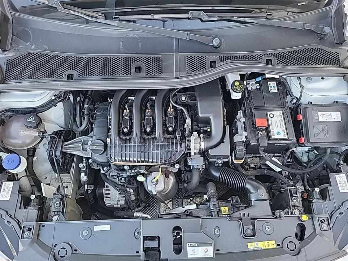 peugeot-208-2022-gasolina-1199cc