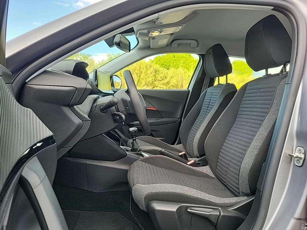 peugeot-2008-2021-gasolina-1199cc