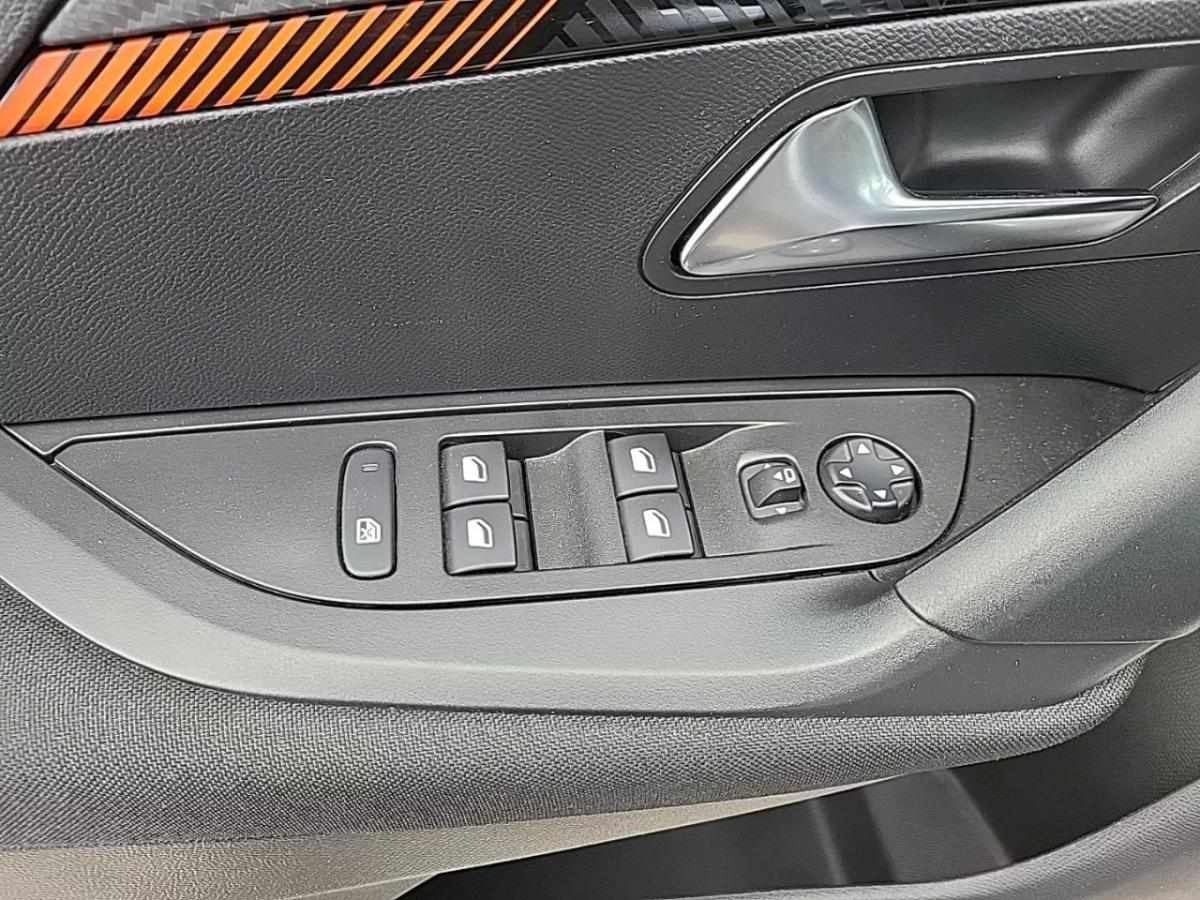 peugeot-2008-2021-gasolina-1199cc