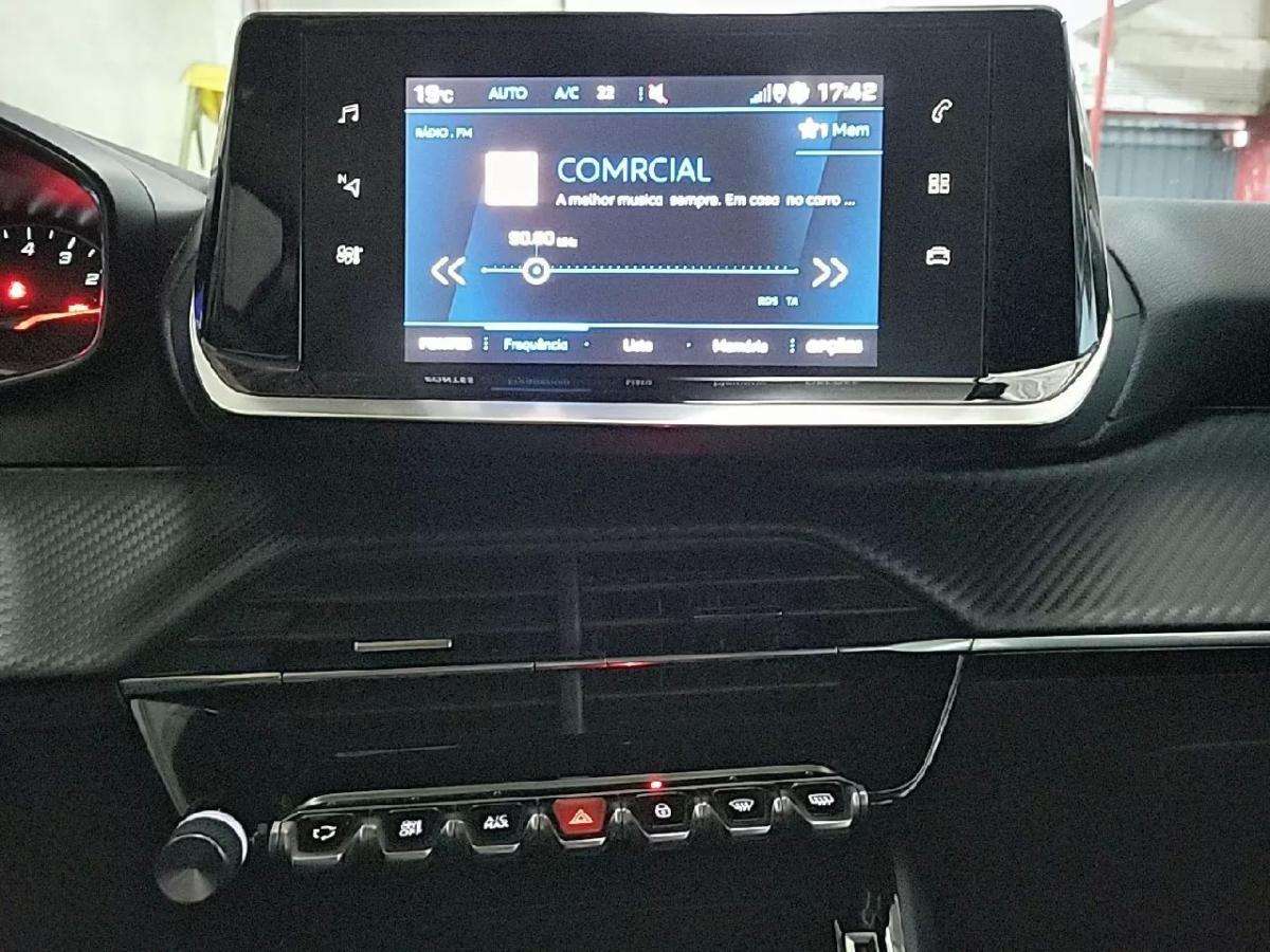 peugeot-2008-2021-gasolina-1199cc