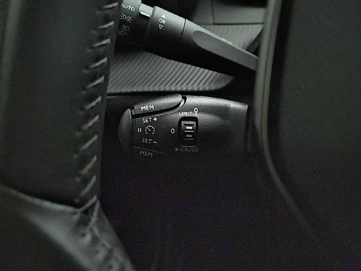 peugeot-2008-2021-gasolina-1199cc