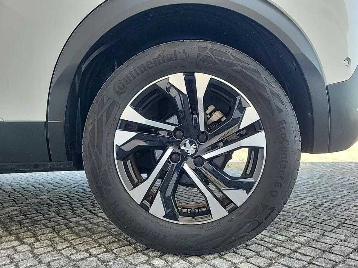 peugeot-2008-2022-gasolina-1199cc