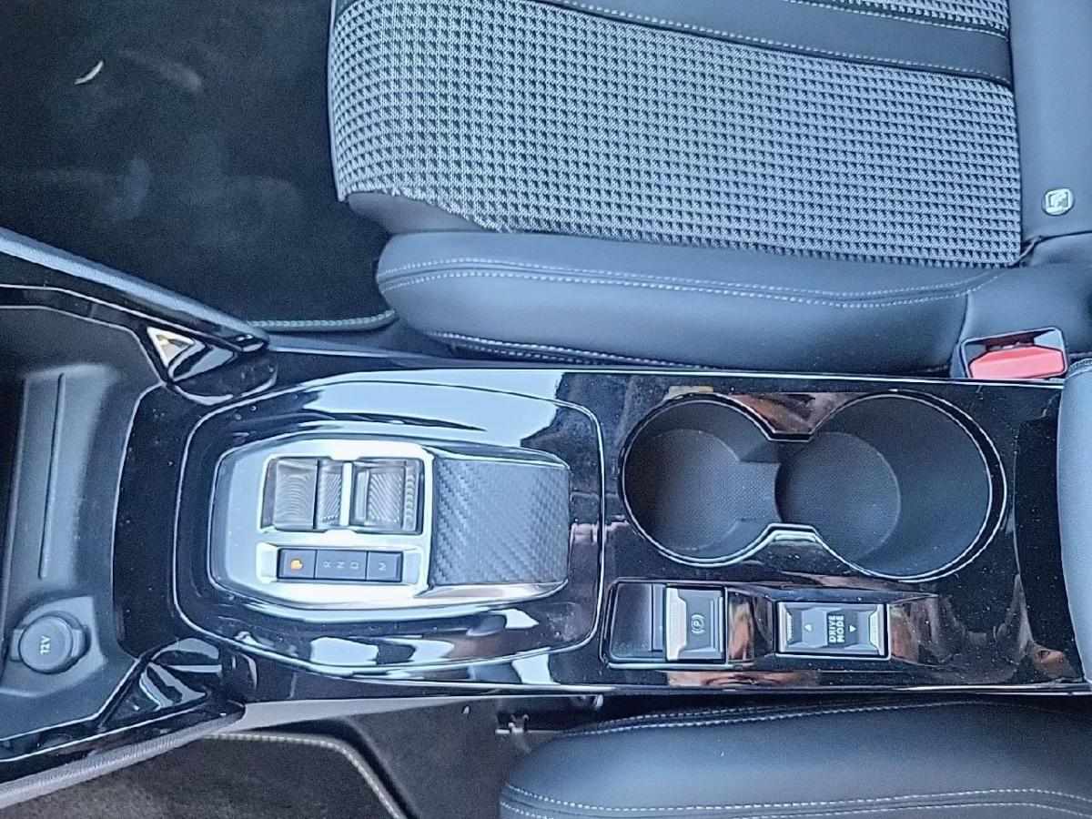 peugeot-2008-2022-gasolina-1199cc