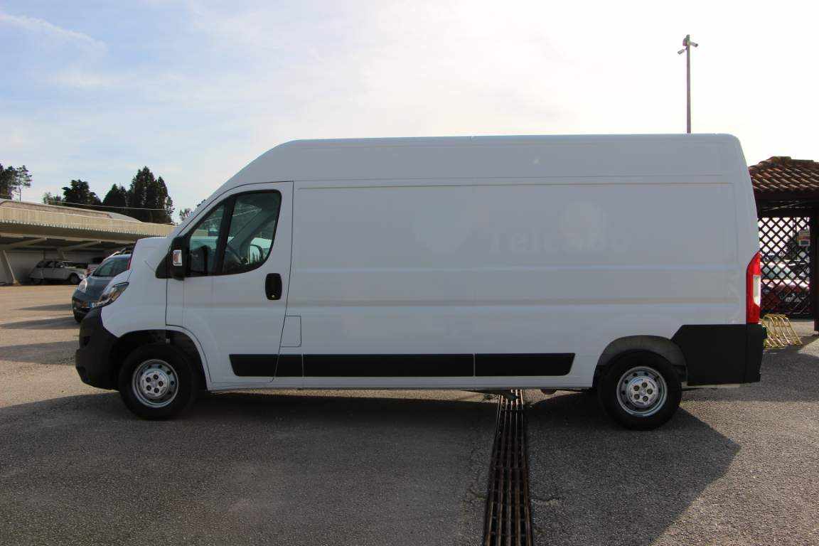peugeot-boxer-2-2-bluehdi-2022-diesel-2179cc