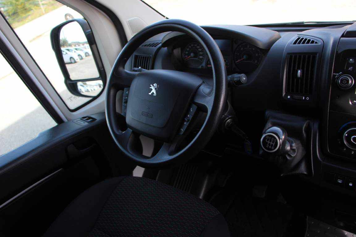 peugeot-boxer-2-2-bluehdi-2022-diesel-2179cc