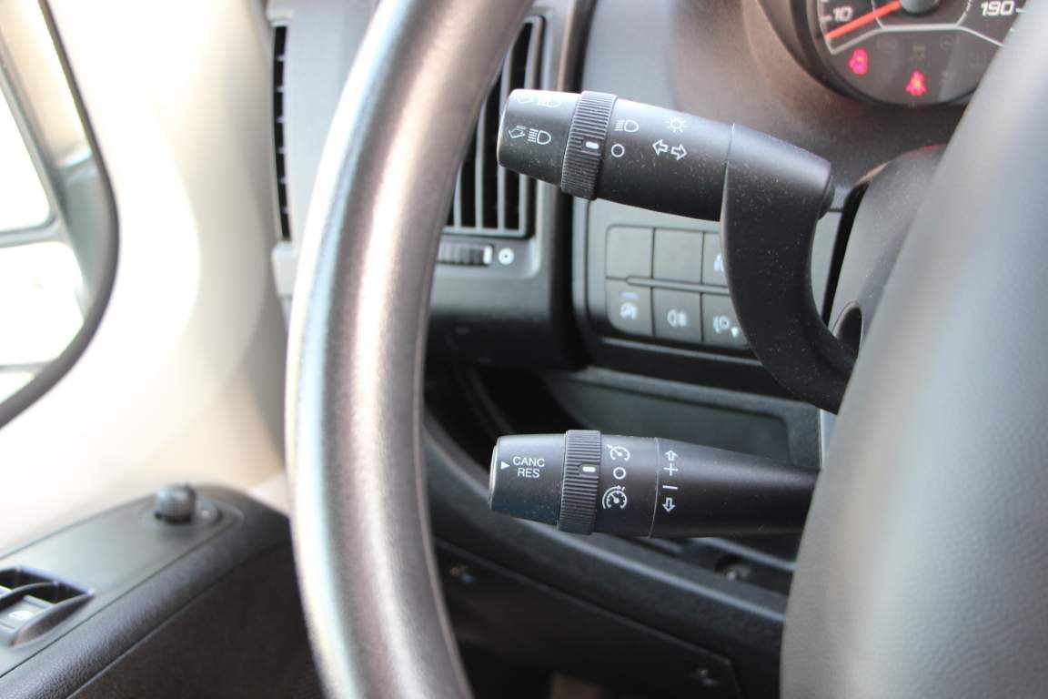 peugeot-boxer-2-2-bluehdi-2022-diesel-2179cc