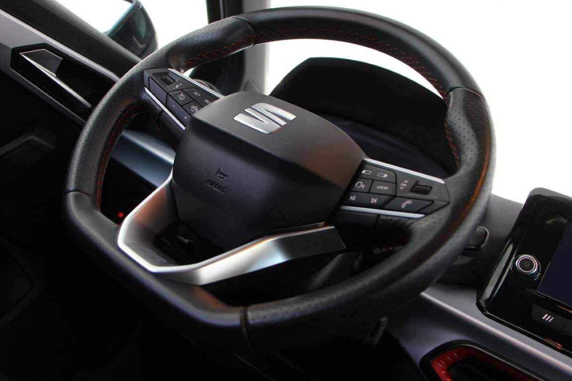 seat-arona-1-0-tsi-2022-gasolina-999cc