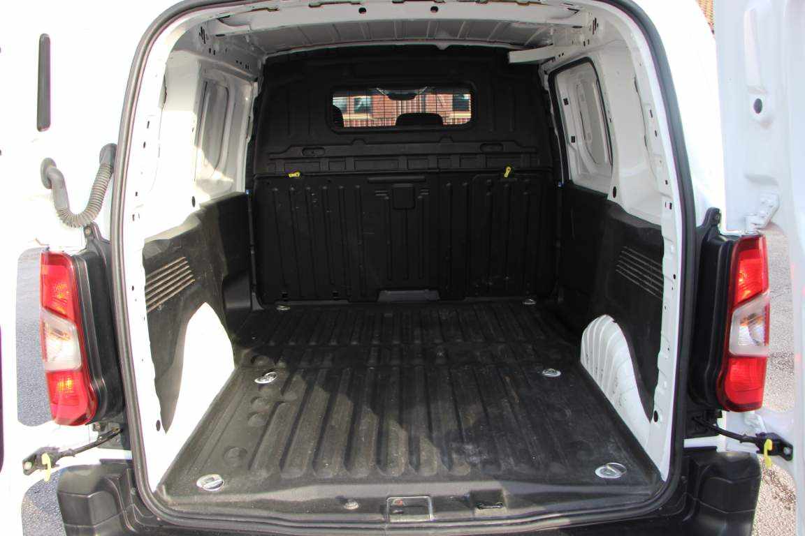 peugeot-partner-1-5-bluehdi-2022-diesel-1499cc