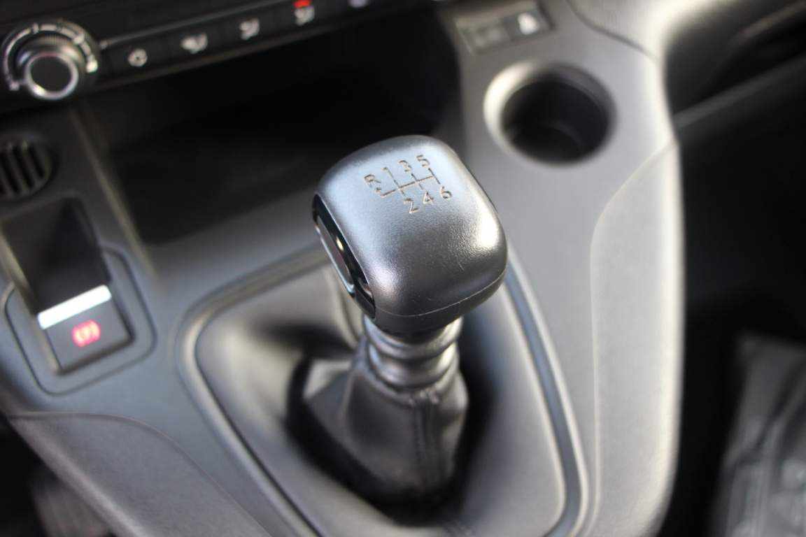 peugeot-partner-1-5-bluehdi-2022-diesel-1499cc