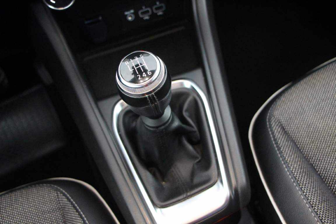 renault-captur-1-0-tce-2023-gasolina-999cc