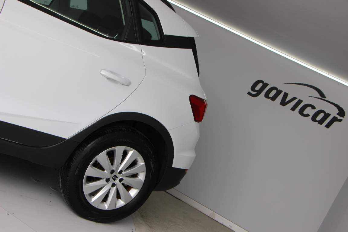 seat-arona-1-0-ecotsi-2023-gasolina-999cc
