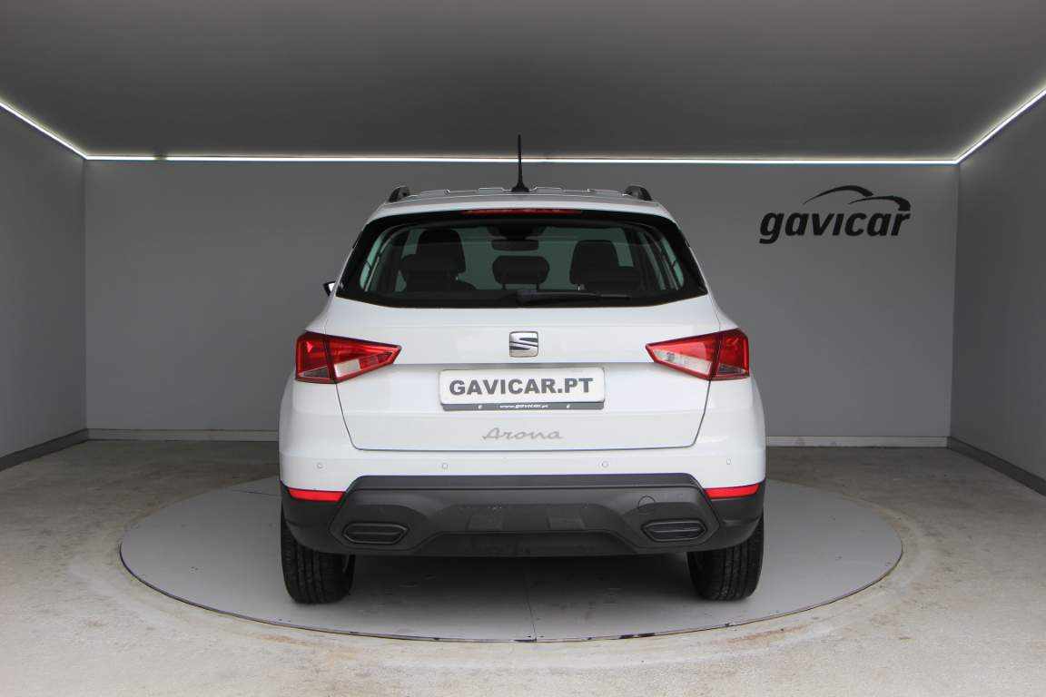 seat-arona-1-0-ecotsi-2023-gasolina-999cc