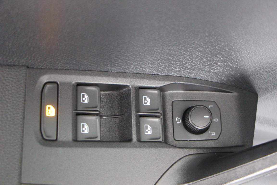 seat-arona-1-0-ecotsi-2023-gasolina-999cc