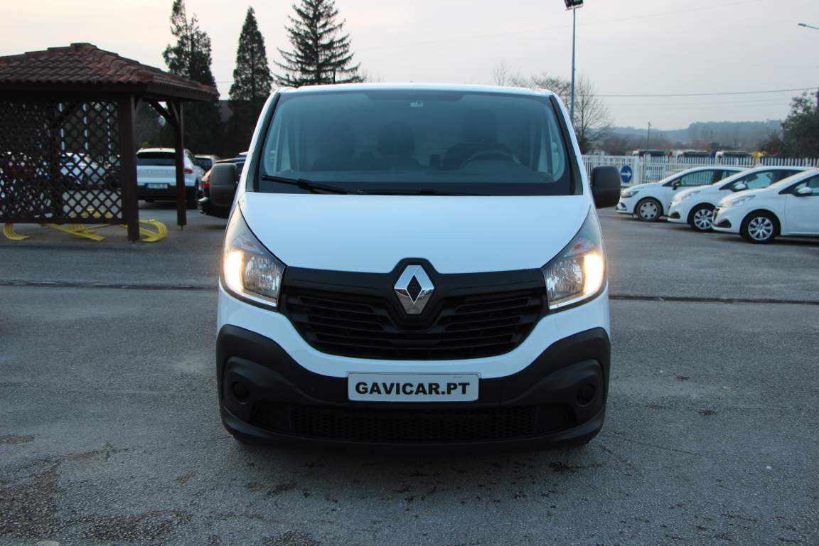 renault-trafic-1-6-dci-2015-diesel-1598cc