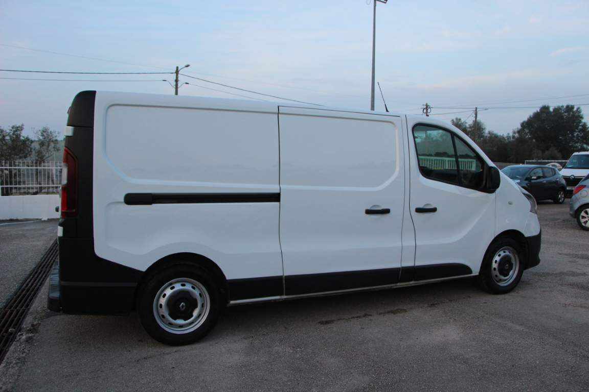 renault-trafic-1-6-dci-2015-diesel-1598cc