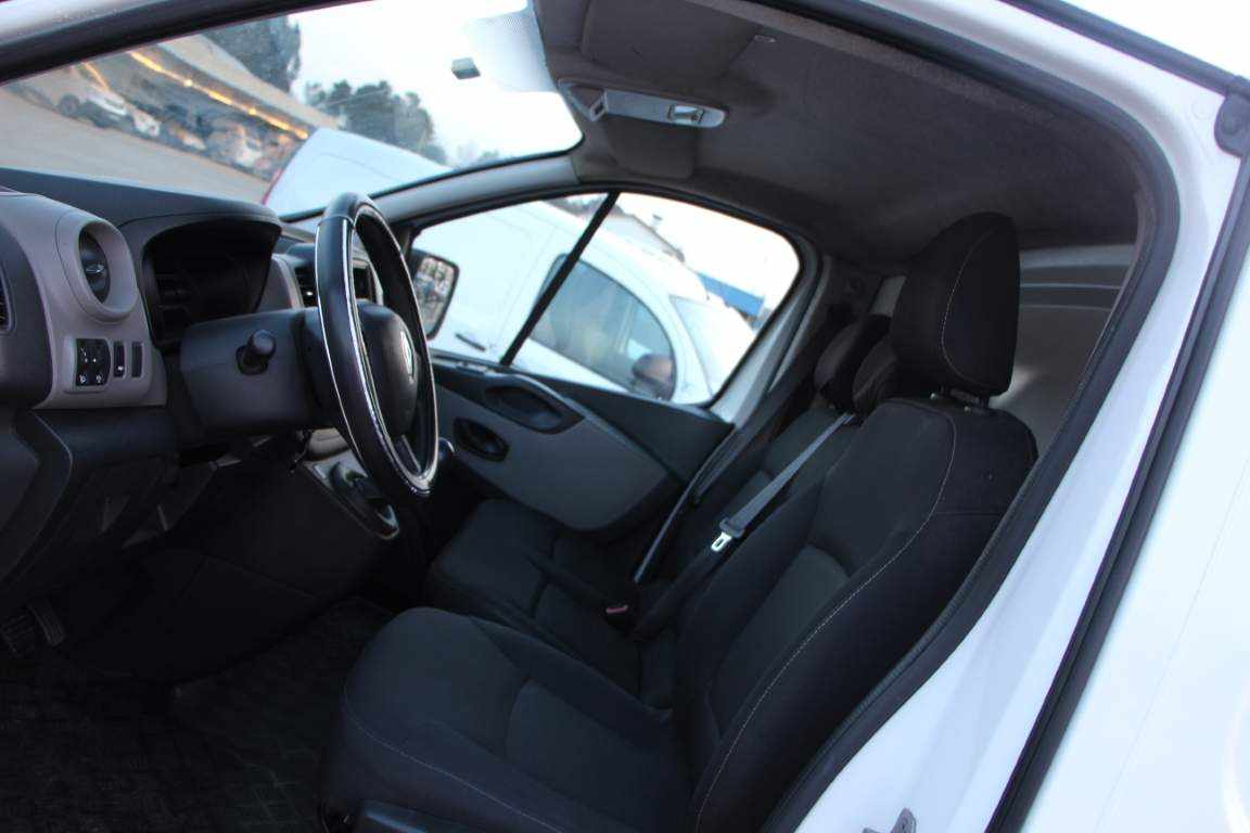renault-trafic-1-6-dci-2015-diesel-1598cc