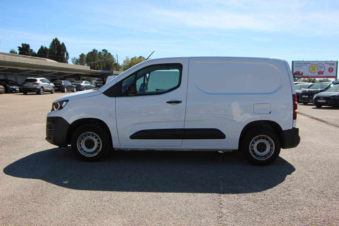 peugeot-partner-1-5-bluehdi-2023-diesel-1499cc