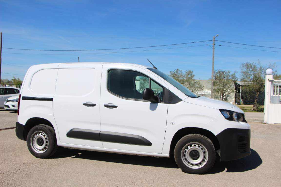 peugeot-partner-1-5-bluehdi-2023-diesel-1499cc