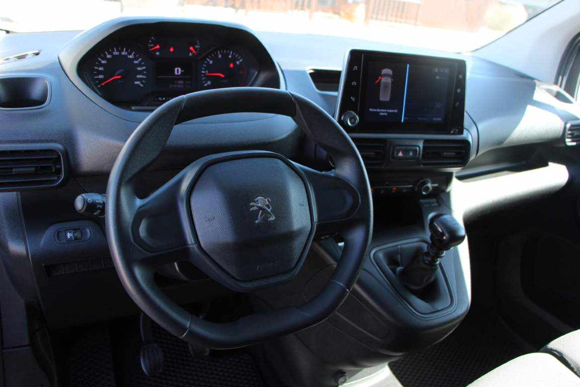 peugeot-partner-1-5-bluehdi-2023-diesel-1499cc