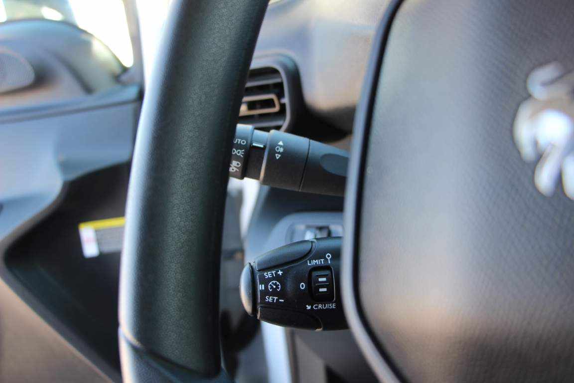 peugeot-partner-1-5-bluehdi-2023-diesel-1499cc