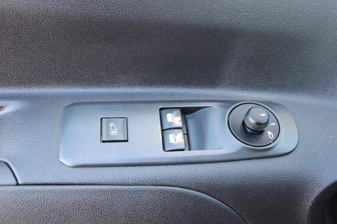 peugeot-partner-1-5-bluehdi-2023-diesel-1499cc