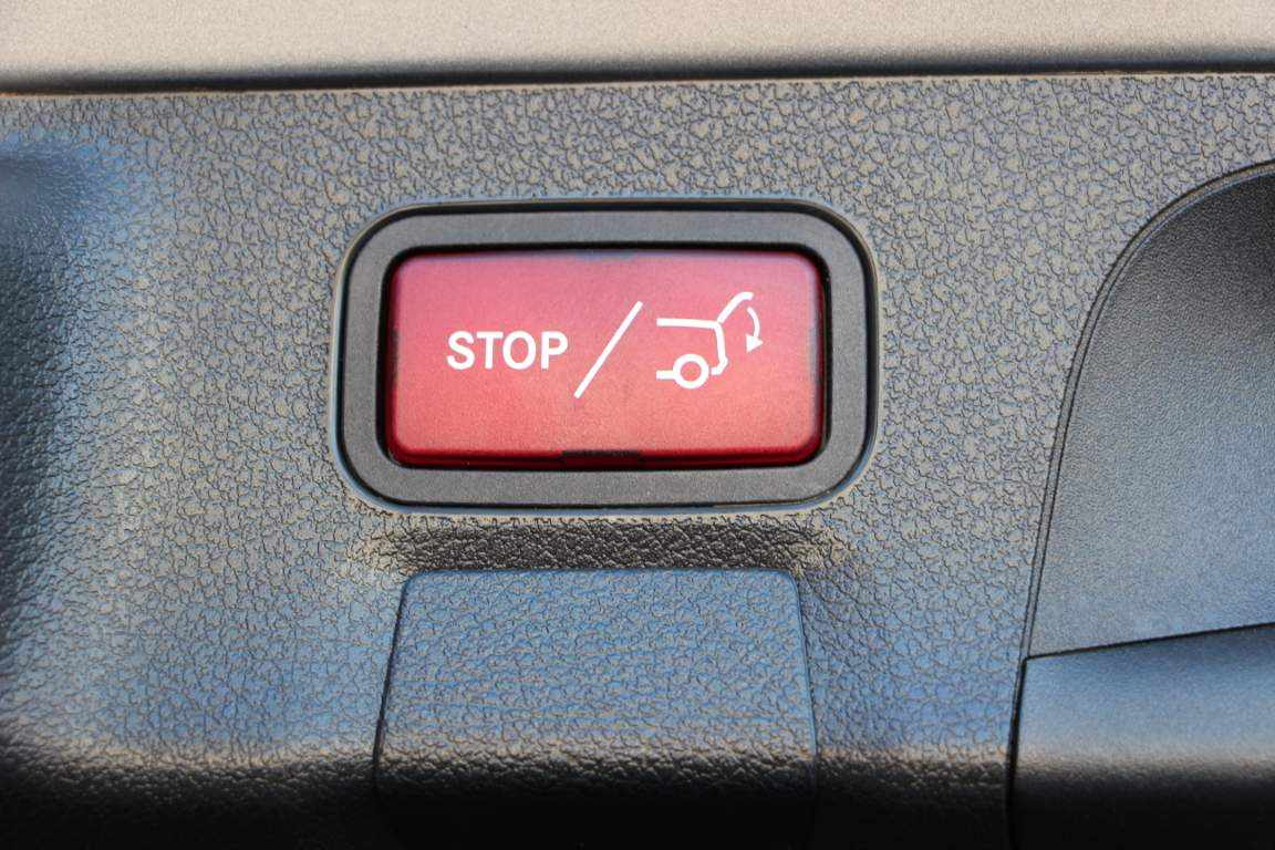 mercedes-benz-cla-250-e-2022-gasolina-1332cc