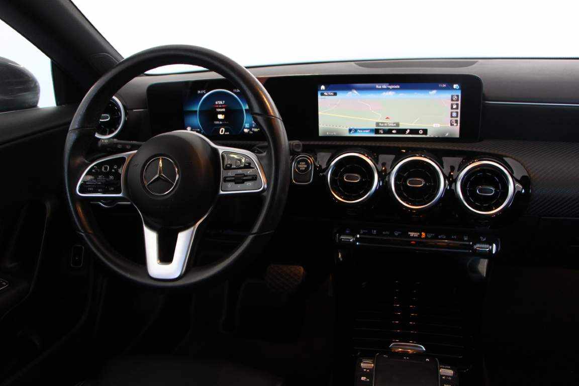 mercedes-benz-cla-250-e-2022-gasolina-1332cc