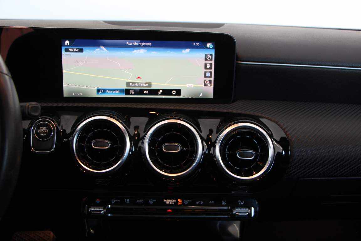 mercedes-benz-cla-250-e-2022-gasolina-1332cc