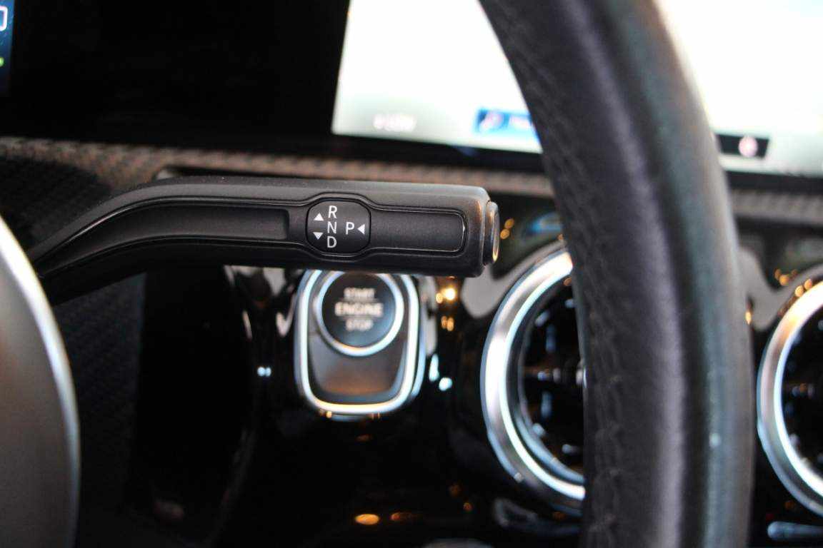 mercedes-benz-cla-250-e-2022-gasolina-1332cc